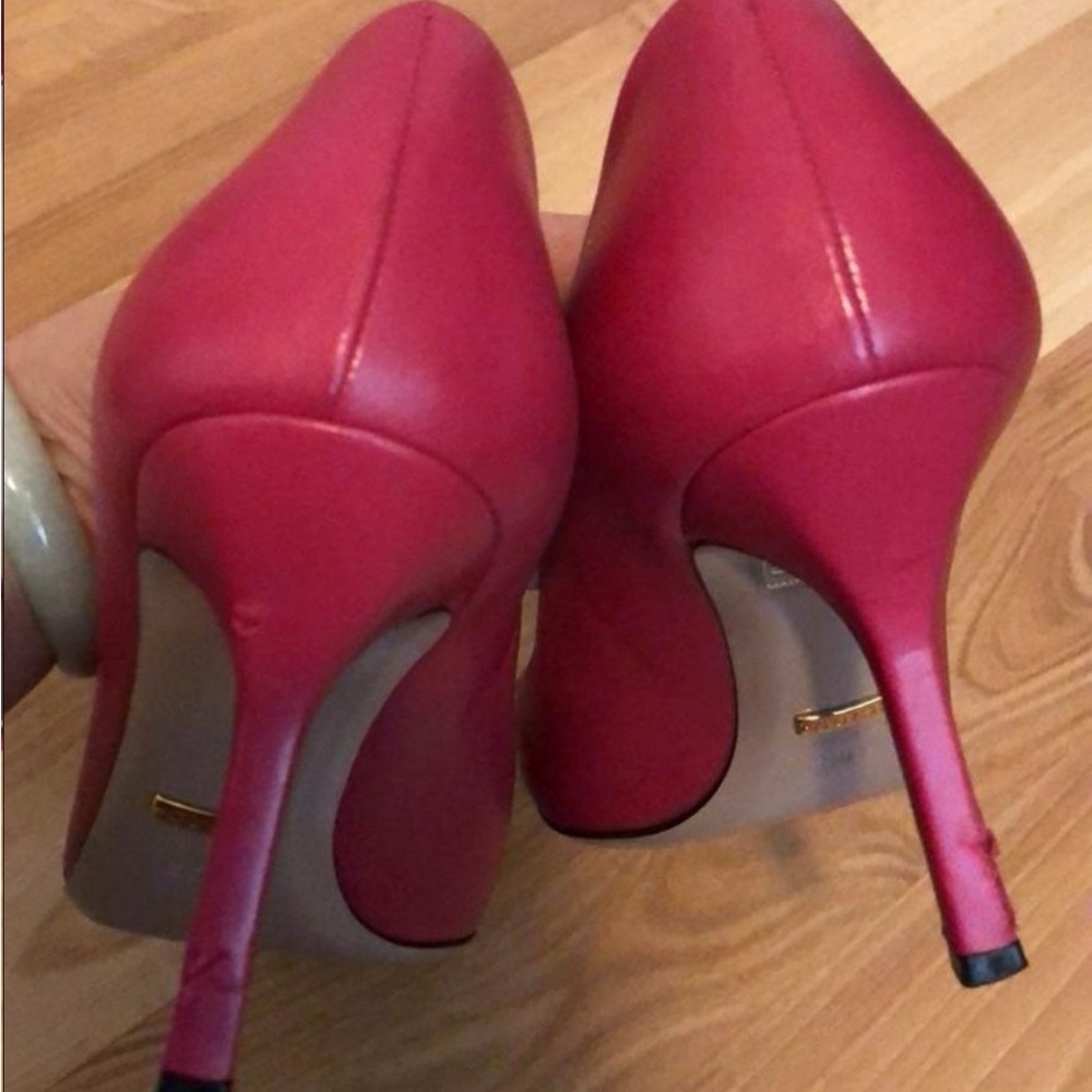 Gucci Women's Pink Peep-Toe Heels - Picture 4 of 6